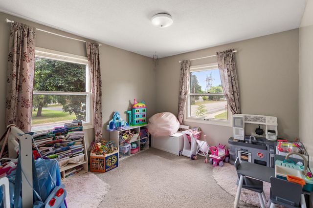 1006 Van Buren Street S, Shakopee, MN 55379