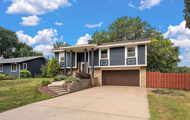 1006 Van Buren Street S, Shakopee, MN 55379