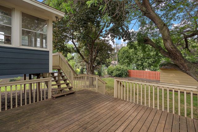 1006 Van Buren Street S, Shakopee, MN 55379