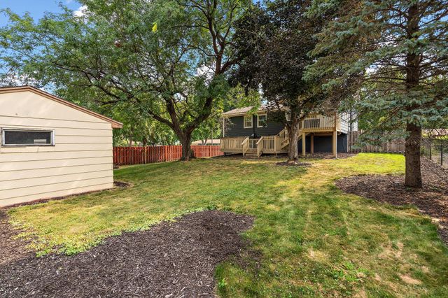 1006 Van Buren Street S, Shakopee, MN 55379