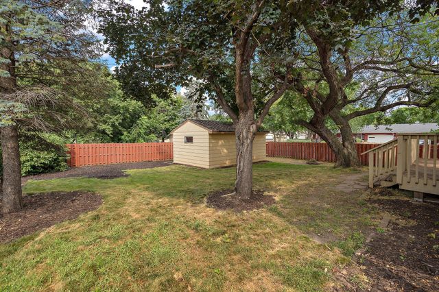 1006 Van Buren Street S, Shakopee, MN 55379