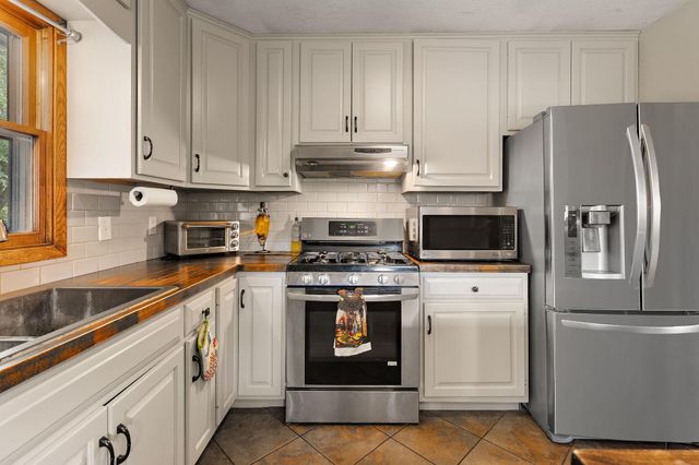 1006 Van Buren Street S, Shakopee, MN 55379