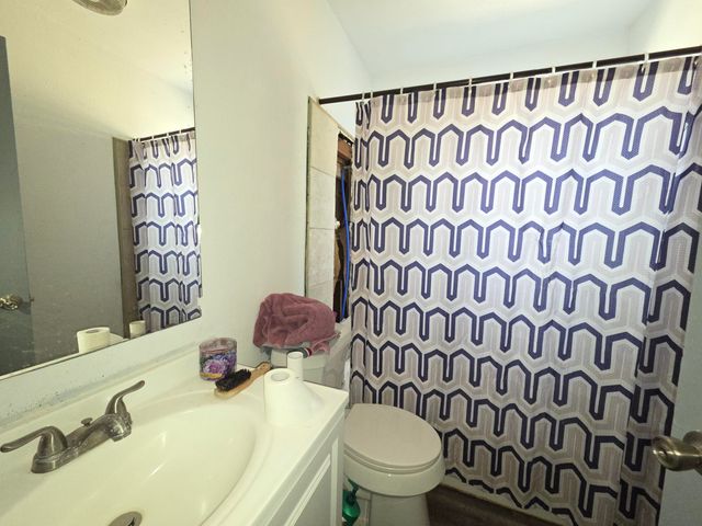 2401 E 10th Street, Lubbock, TX 79403