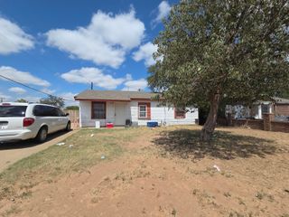 2401 E 10th Street, Lubbock, TX 79403