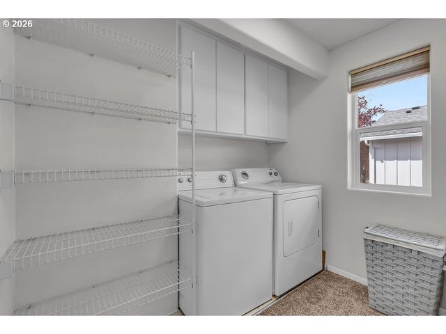 6211 Se POLARIS Way, Hillsboro, OR 97123