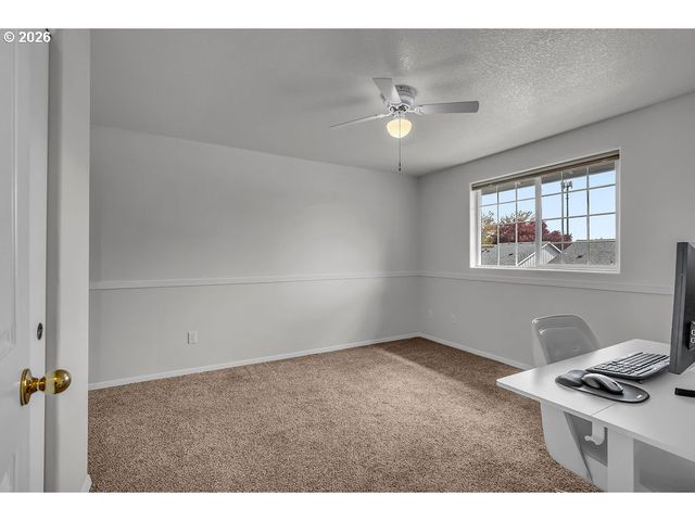 6211 Se POLARIS Way, Hillsboro, OR 97123