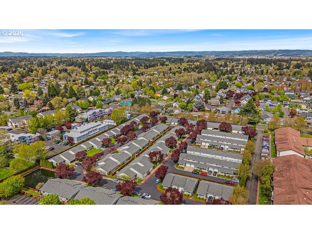 6211 Se POLARIS Way, Hillsboro, OR 97123