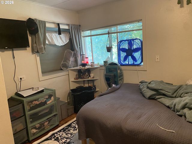 2963 ALDER St, Eugene, OR 97405
