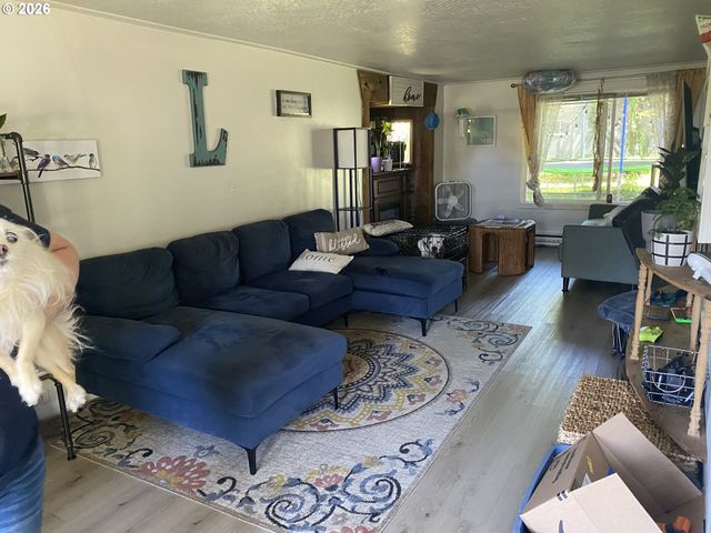 2963 ALDER St, Eugene, OR 97405