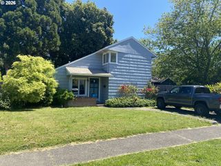 2963 ALDER St, Eugene, OR 97405