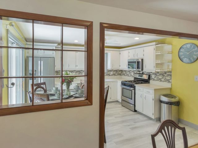 20 Madison Ave, Randolph, MA 02368