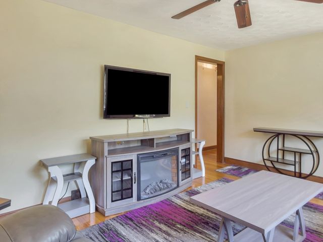 20 Madison Ave, Randolph, MA 02368