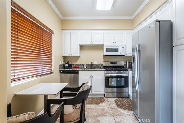 1224 Stanley Avenue 3, Glendale, CA 91206