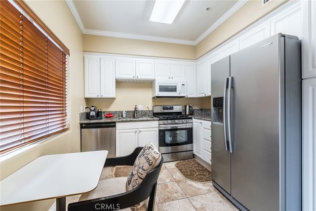 1224 Stanley Avenue 3, Glendale, CA 91206