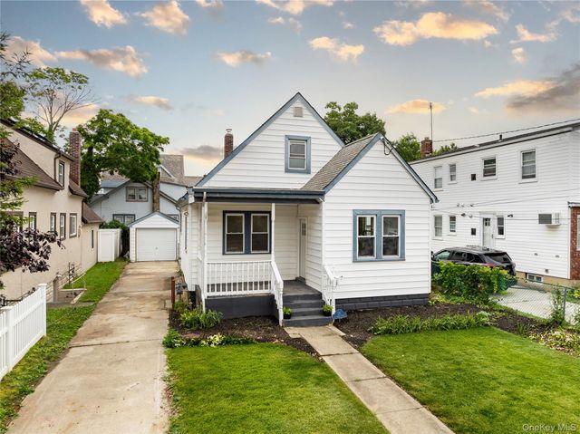 28 Cammerer Avenue, East Rockaway, NY 11518