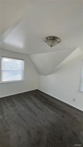 1587 Farmview Avenue, St Louis, MO 63138