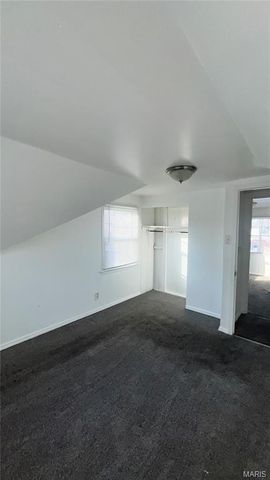 1587 Farmview Avenue, St Louis, MO 63138