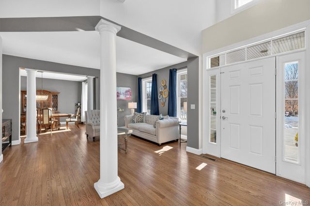 205 Buttonwood Way, Hopewell Junction, NY 12533