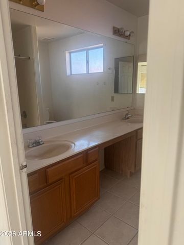 1422 E MINERAL Road, Gilbert, AZ 85234