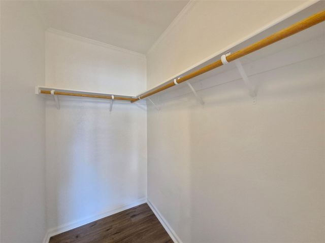 120 Leaning Oak Dr, Point Blank, TX 77364