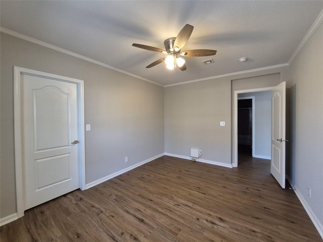 120 Leaning Oak Dr, Point Blank, TX 77364