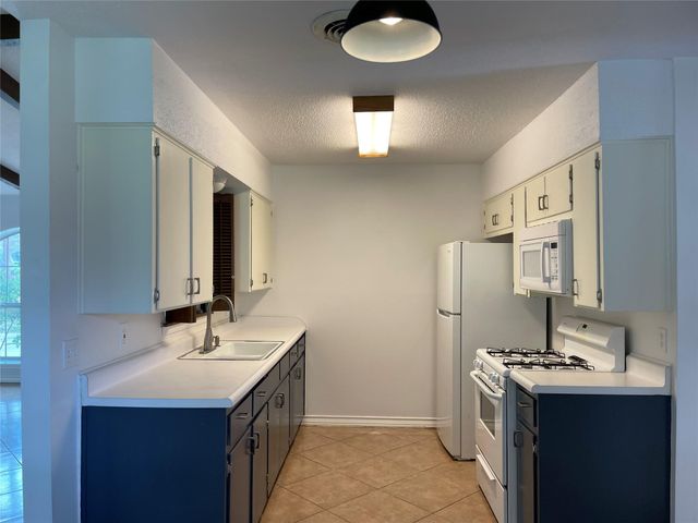 5506 Gloucester LN, Austin, TX 78723