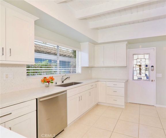 2824 Ocean Boulevard, Corona Del Mar, CA 92625