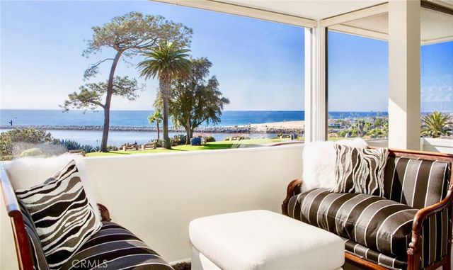 2824 Ocean Boulevard, Corona Del Mar, CA 92625