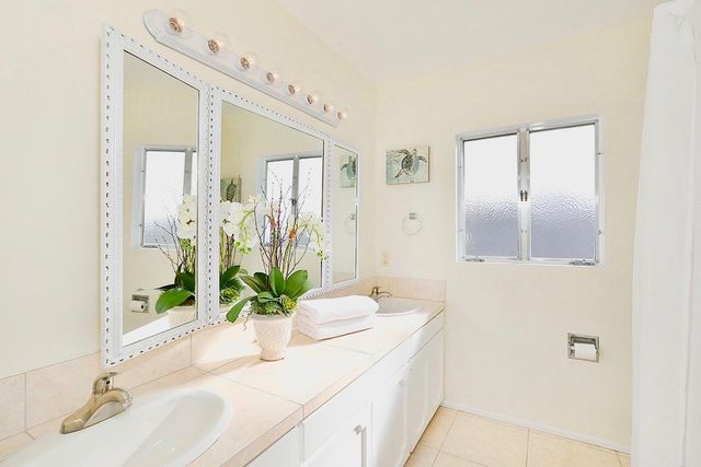 2824 Ocean Boulevard, Corona Del Mar, CA 92625