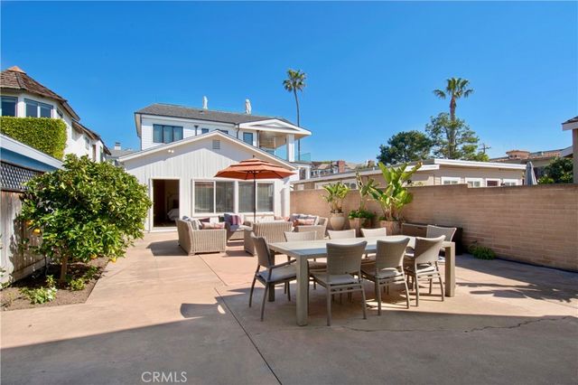 2824 Ocean Boulevard, Corona Del Mar, CA 92625