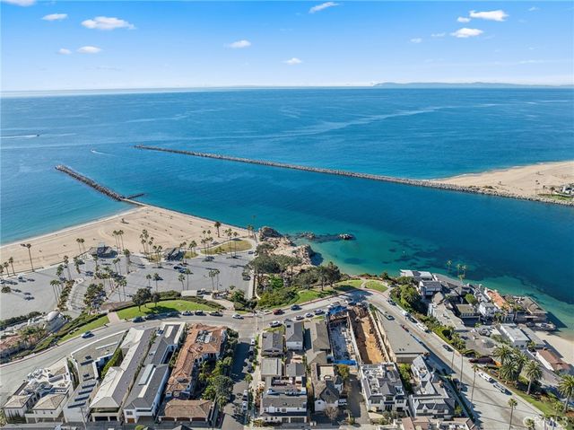 2824 Ocean Boulevard, Corona Del Mar, CA 92625