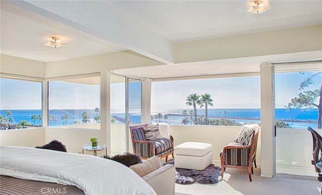 2824 Ocean Boulevard, Corona Del Mar, CA 92625