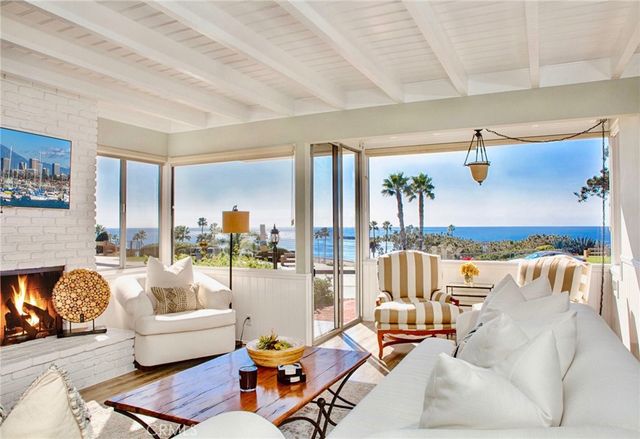 2824 Ocean Boulevard, Corona Del Mar, CA 92625