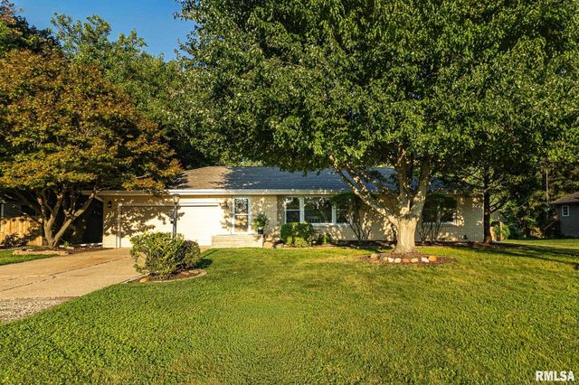 5802 N HUMBOLDT Avenue, Peoria, IL 61614