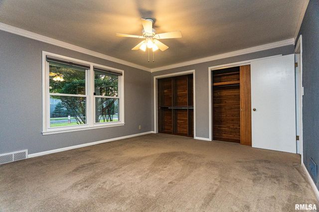 5802 N HUMBOLDT Avenue, Peoria, IL 61614