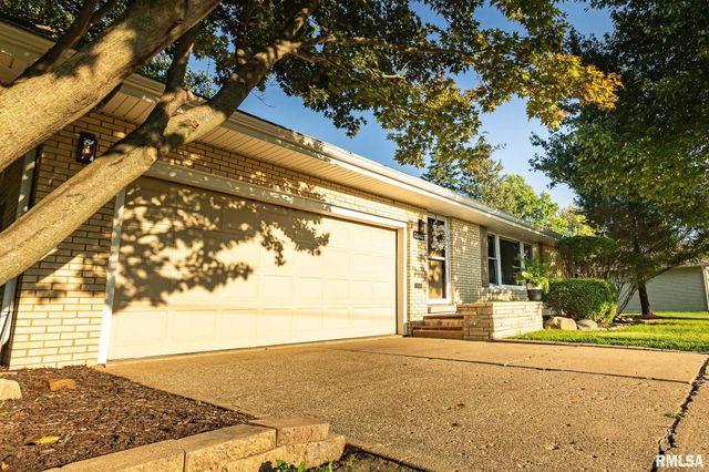 5802 N HUMBOLDT Avenue, Peoria, IL 61614