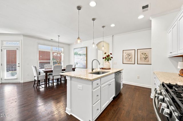 1407 Abbotsford Way, Cary, NC 27519