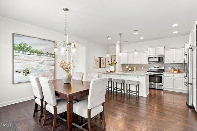 1407 Abbotsford Way, Cary, NC 27519