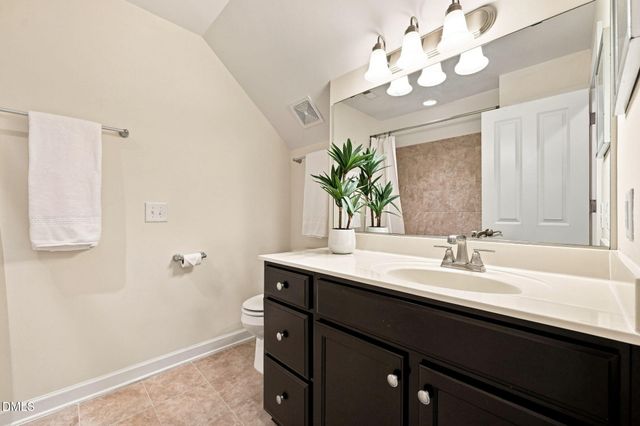 1407 Abbotsford Way, Cary, NC 27519