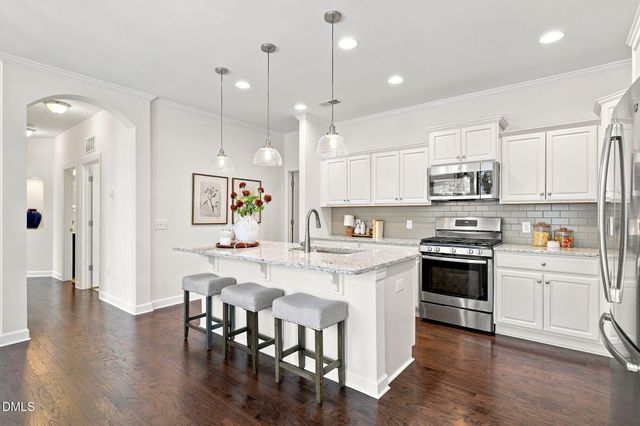 1407 Abbotsford Way, Cary, NC 27519