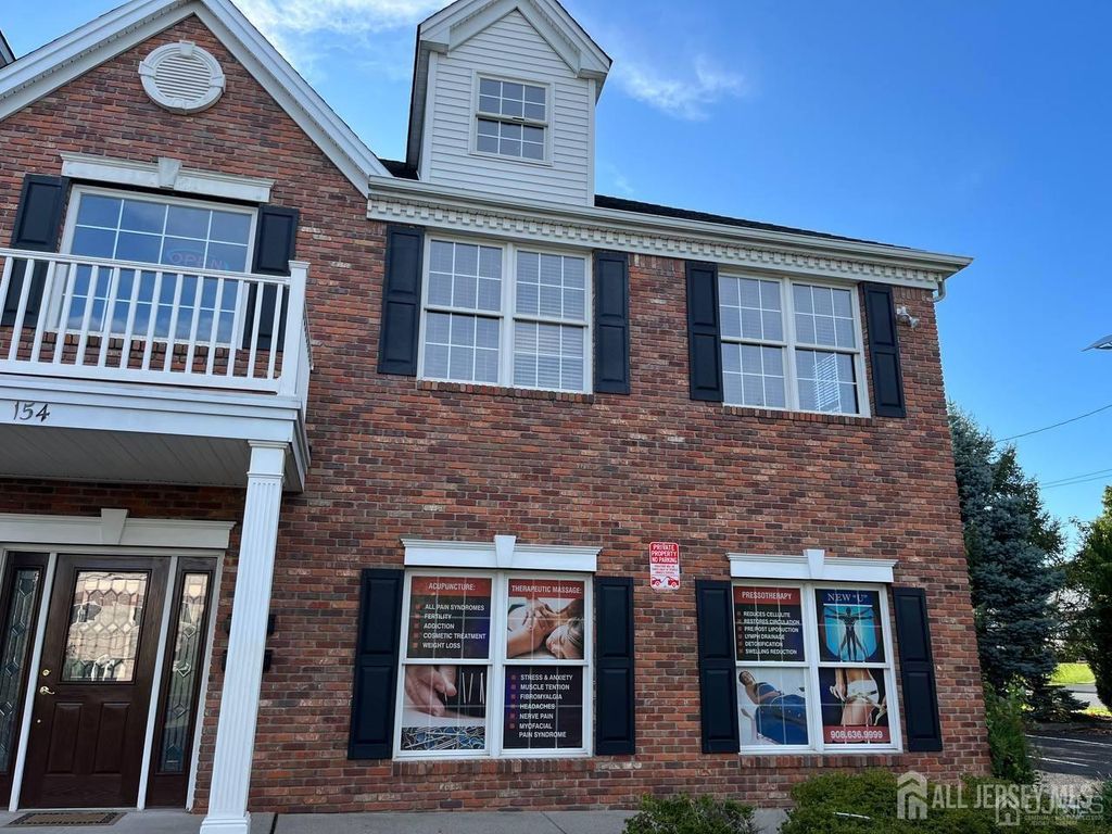 154 Stelton Road, Piscataway, NJ 08854