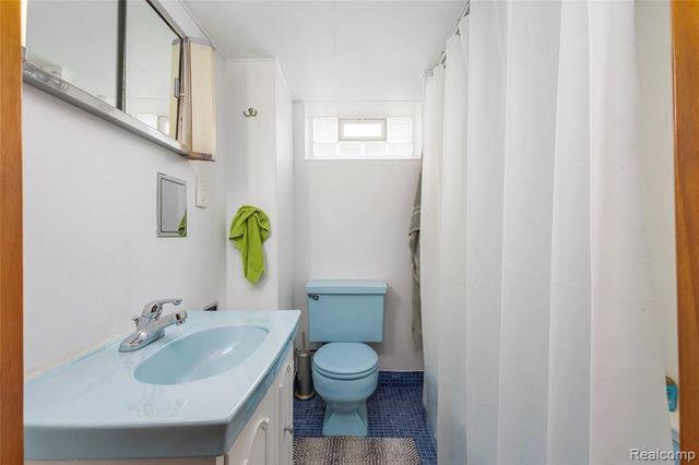 3409 Devon Road, Royal Oak, MI 48073