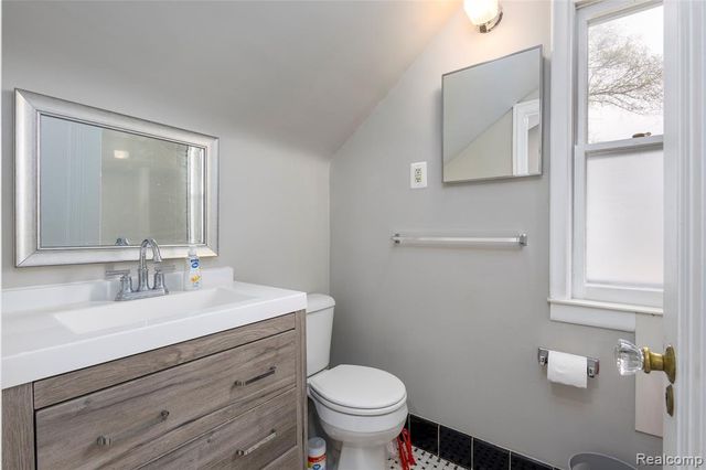 3409 Devon Road, Royal Oak, MI 48073