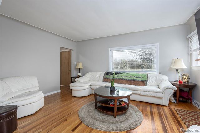 3409 Devon Road, Royal Oak, MI 48073