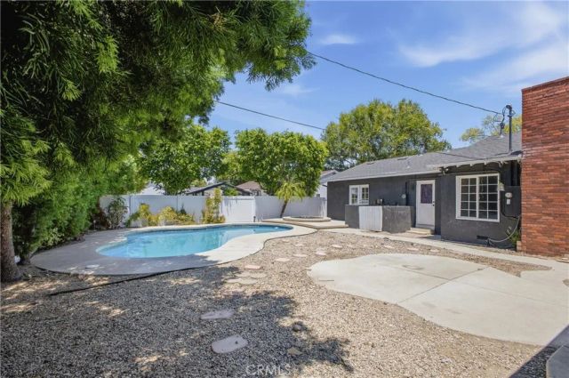 5521 Mclennan, Encino, CA 91436