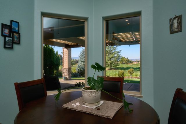 384 Robert Trent Jones Boulevard, Eagle Point, OR 97524