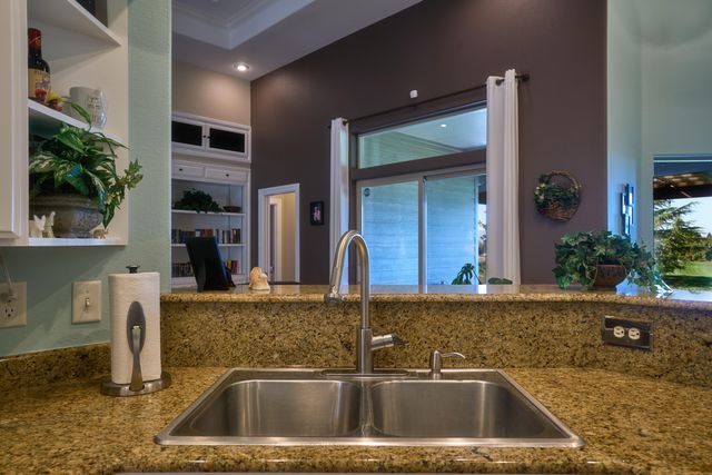 384 Robert Trent Jones Boulevard, Eagle Point, OR 97524