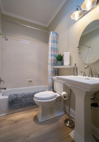 384 Robert Trent Jones Boulevard, Eagle Point, OR 97524