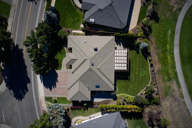 384 Robert Trent Jones Boulevard, Eagle Point, OR 97524