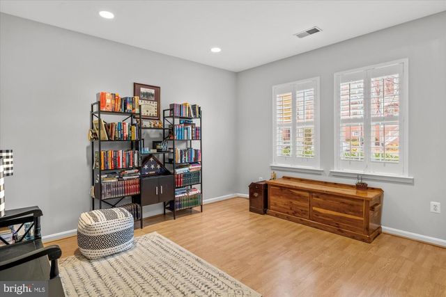 326 CAMERON STATION BLVD, Alexandria, VA 22304